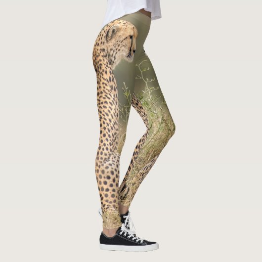 Cheetah fotografiert in der Wildqualität Leggings (Rechts)