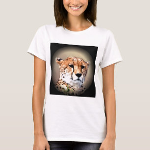 Cheetah Portrait, Vollmond: Die Gnade der Natur T-Shirt