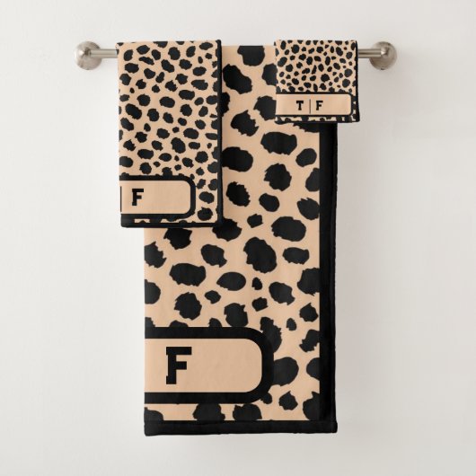 Cheetah Skin Print Initial Monogram | Badhandtuch Set (Insitu)