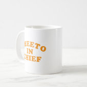 CHEETO IM LEITER KAFFEETASSE (Vorderseite Links)