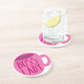 CHEF-Dame mit einer rosa Kaffeetasse Getränkeuntersetzer (Seite)