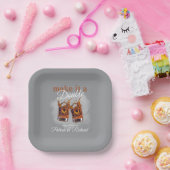 Chef macht es zu einem Whiskey Glass mit doppelter Pappteller (Party)