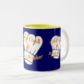 Chefkoch und Flaschenabwasher Zweifarbige Tasse (VorderseiteRechts)