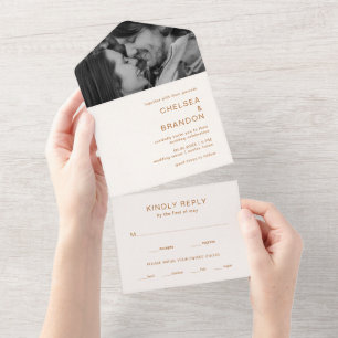 Chelsea Earthy Neutrals Moderne Hochzeit All In One Einladung