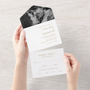 Chelsea Gold Moderne Hochzeit All In One Einladung