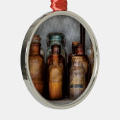 Chemist - Verschiedene Chemikalien Silbernes Ornament (Rechts)