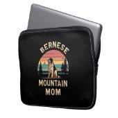 Cherish your Liebe: Bernese Mountain Dog Mama Laptopschutzhülle (Vorderseite Links)