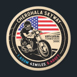Cherohala Skyway National Landschaftlich Byways Mo Magnet<br><div class="desc">Cherohala Skyway in einem Vintagen,  bedrückten Stil Emblem. Es ist ein Landschaftlicher Nationalbyhus,  der sich in North Carolina und Tennessee befindet.</div>