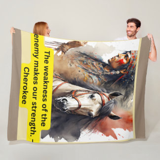 Cherokee Indian on Horse with Sprichwort Fleecedecke