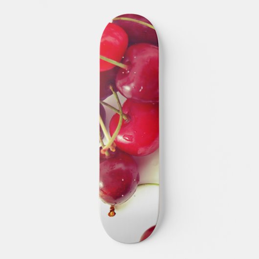 Cherries Skateboard (Vorderseite)