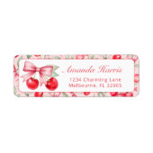 Cherry auf dem Coquette-Babyduschetikett (Vorne)