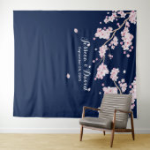 Cherry Blossom Elegant Floral Navy Blue Backdrop Wandteppich (Beispiel (Horizontal))
