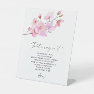 Cherry Blossom - Frühjahr setzt Ring auf sein Spie Sockelschild