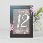 Cherry Blossom Geometric Floral Tischnummer (Stehend Vorderseite)
