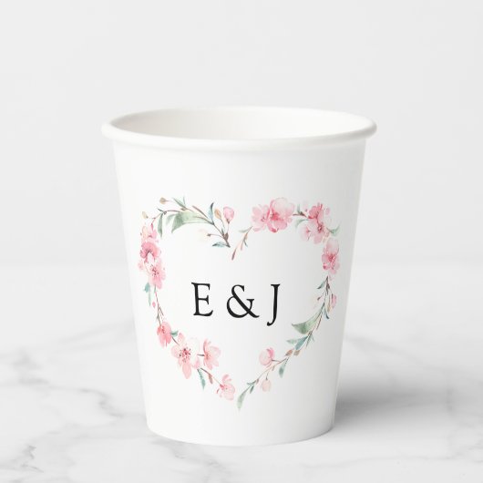 Cherry Blossom Heart Monogram Wedding Pappbecher (Vorderseite)