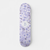 Cherry Blossom Lila Floral Monogramm Skateboard (Vorne)