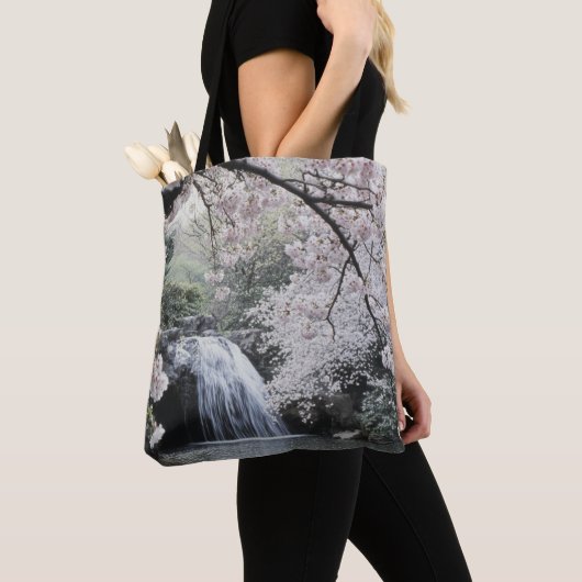 Cherry Blossom Pink Pictureske Wasserfall Tasche (Von Nahem)