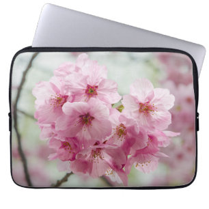 Cherry Blossom, rosa Blumenfotografie Laptopschutzhülle