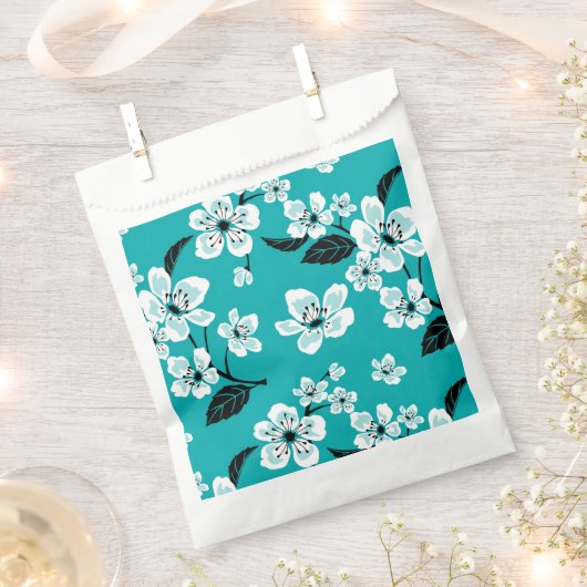 CHERRY BLOSSOM - SAKURA (AQUAMARIN) GESCHENKTÜTCHEN (Ausgeschnitten)