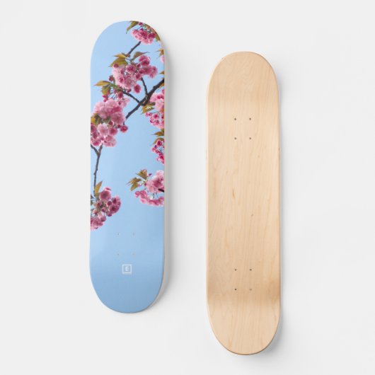 Cherry Blossom Skateboard von Evlear (Vorderseite)