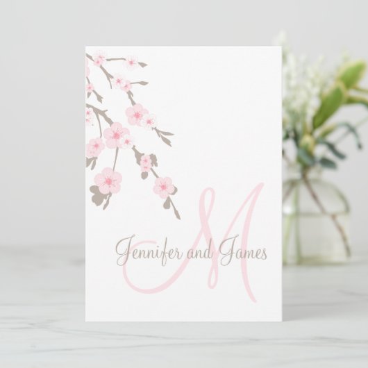 Cherry Blossom Wedding Einladung Monogram Back (Stehend Vorderseite)