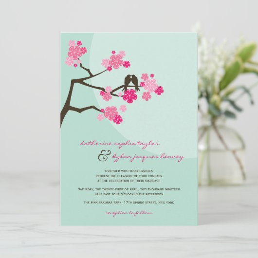 Cherry Blossoms Sakura Love Birds Wedite Einladung (Stehend Vorderseite)