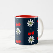 Cherry Daisy Charm Zweifarbige Tasse (VorderseiteRechts)