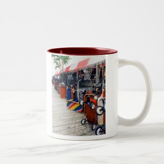 Cherry Grove Pride Wagon Tasse (Rechts)