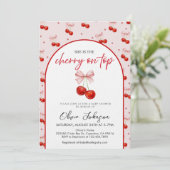 Cherry on Top Baby Shower, Cherry with Pink Bow Einladung (Stehend Vorderseite)