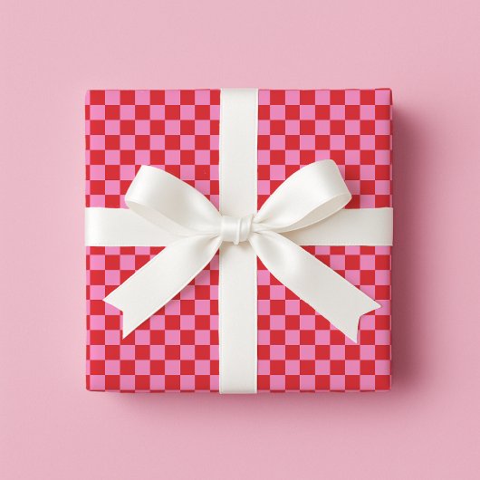 Cherry Red and Pink Checkerboard Geschenkpapier