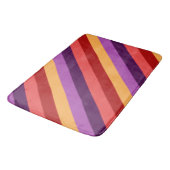 Cherry Red Violet Stripes Large Bath Mat Badematte (Schrägansicht)