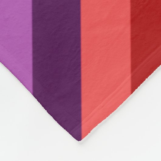 Cherry Red Violet Stripes Small Fleece Blankon (Ecke)