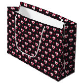Cherry Red & White Double Hearts Gemustert Große Geschenktüte (Vorderseite Schrägansicht)
