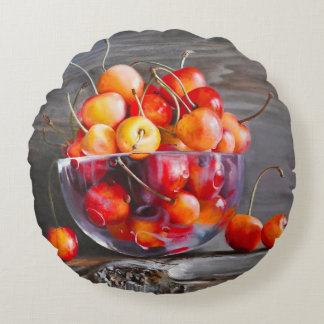 Cherry Still Life in Glass Stretched Canvas Print Rundes Kissen