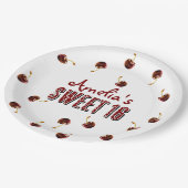 Cherry Sweet 16 Personalisiertes Party Pappteller (Schrägansicht)