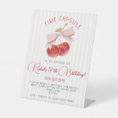 Cherry Time Capsule Table Sign Sockelschild (Vorderseite)