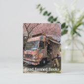 Cherry Tree Book Traveling Store Lesen Sie verbote Postkarte (Stehend Vorderseite)