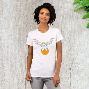 Cherub Engel auf orangem Globus sitzend T-Shirt