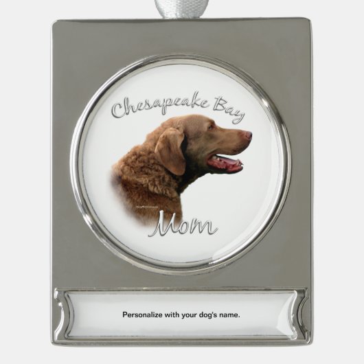 Chesapeake Bay Retriever Mama 2 Banner-Ornament Silber (Vorderseite)