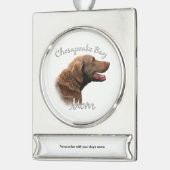 Chesapeake Bay Retriever Mama 2 Banner-Ornament Silber (Links)