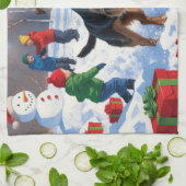 Chesapeake Bay Retriever Schnee mit Weihnachtsmütz Geschirrtuch (Gefaltet)