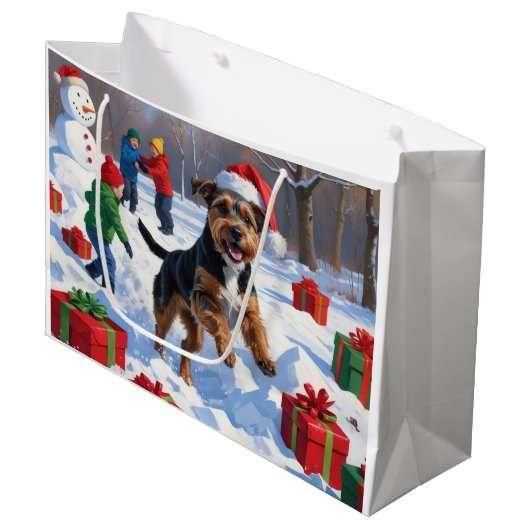 Chesapeake Bay Retriever Schnee mit Weihnachtsmütz Große Geschenktüte (Vorderseite Schrägansicht)
