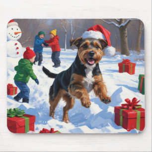 Chesapeake Bay Retriever Schnee mit Weihnachtsmütz Mousepad