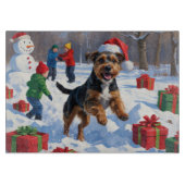 Chesapeake Bay Retriever Schnee mit Weihnachtsmütz Schneidebrett (Vorderseite)