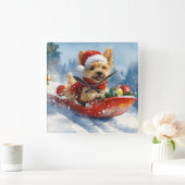 Chesapeake Bay Terrier Dog in Sledge Weihnachten Quadratische Wanduhr (Zuhause)