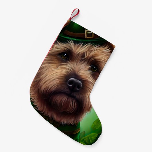 Chesapeake Bay Terrier in St Patrick's Day Dress Kleiner Weihnachtsstrumpf (Vorderansicht (hängend))