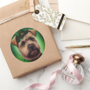 Chesapeake Bay Terrier in St Patrick's Day Dress Runder Aufkleber