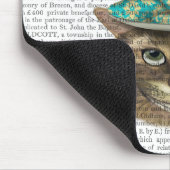 Cheshire-Katze mit Cup auf Kopf Mousepad (Ecke)