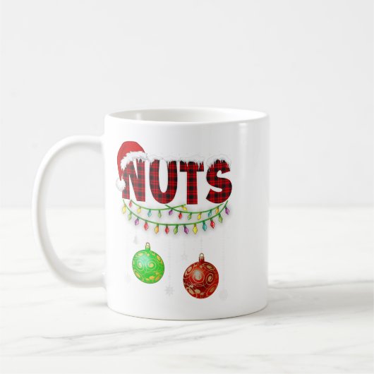 Chest Nuts Christmas T Shirt Matching Paar Chest Kaffeetasse (Links)