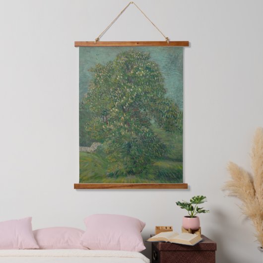 chestnut tree in bloom wandteppich mit holzrahmen (Schlafzimmer)